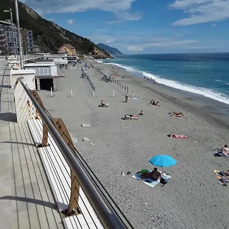 Appartement Flamatan Deiva Marina